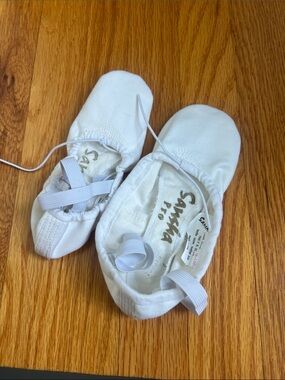 NEW white ballet flats